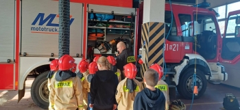 ac6384eb-4a98-459f-b7e2-7370c879e6cd