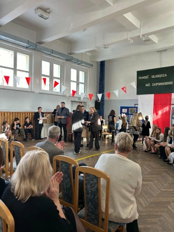 95e70c03-f7cf-4da8-baba-03c2f0346a48