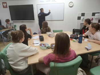 0a83a6a3-a96d-4115-9959-566c17781d75