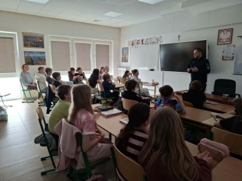 048e9a40-879f-4a56-b4b3-7e8fc94e53bd