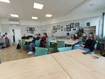 56b0e506-2d75-4418-b3b5-f3967b1179fd