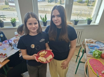 1c4e5531-fd42-48b6-9633-74a42c3246bb