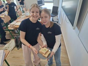 02f79df1-faa2-4e22-80c8-c02a6caf3257