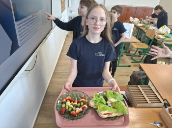 e604c163-0cc4-4f3b-936a-656861264686