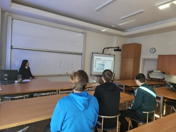 f8a3efd5-1063-4270-955e-5f36ef941034