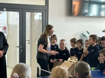 9fc0ebcb-66e7-4902-a32a-7b89a64fc1b6