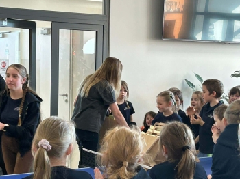 34d45118-f789-45f5-8162-6730b41720c2