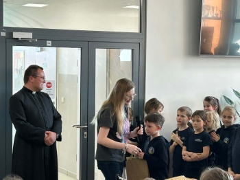 719ba2bd-174c-400e-8fae-14df4d99cd3e