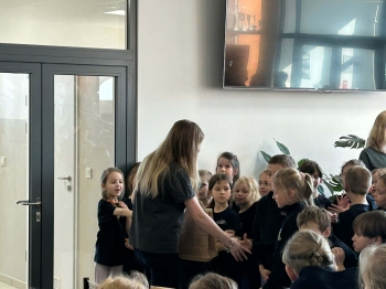 08217c33-cb40-453d-a2a6-b08a4a957f74