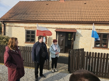 2315b414-df4a-48f2-a5e4-296393df0b19