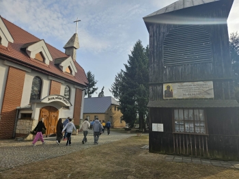 302169ac-5541-4bb0-a2ca-0ac5e5b7e835