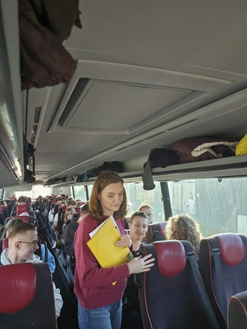 27031f3b-e702-46de-880d-2bc9c8ff5568