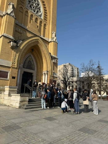 f727100d-d653-4ecb-a506-24f9ba805e0f