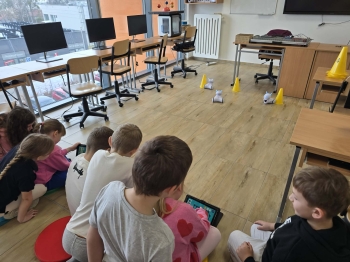 3c056a0d-6789-423e-89c7-3f6da6cd8e08