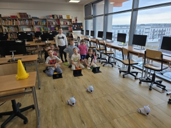 214f5dd2-74b6-4ed5-a014-706c8c53fe85