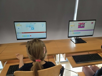 096c6d0b-493a-455f-adea-4470c31b2135