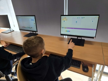 7a716a71-1ee9-42ed-8342-7f73f3c9726c