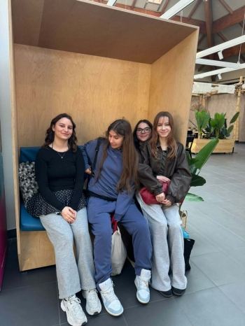 1293755e-5fb7-4f01-975a-5084cae05c54