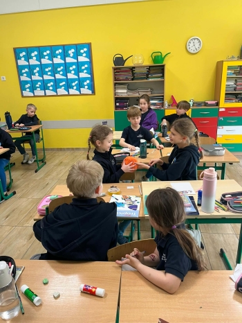 f76e2c33-b99e-4c5e-9189-9578324ebd22