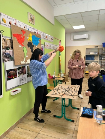 8e370e00-6dfe-48c5-971b-5535b34db740