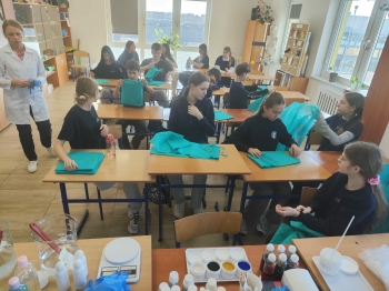 dab13da8-5b95-41d3-ac32-3c984ee253c2