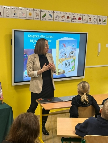 e7ae323d-6d8d-4c7f-add2-ff1c6a0deb5d