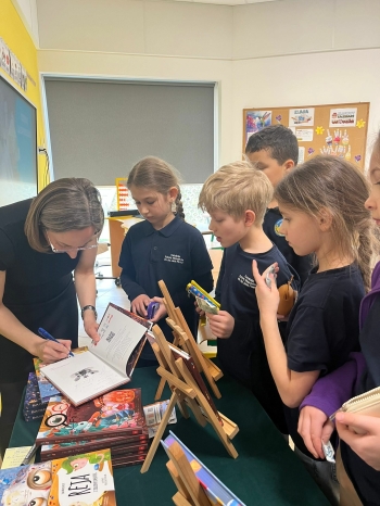 c6c40fc5-d8d4-4d75-a97d-1a545e3db025