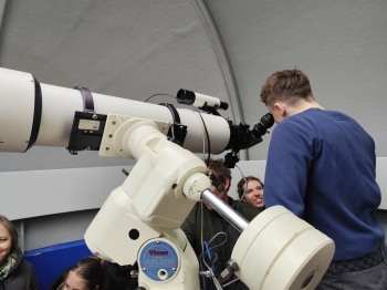 28a0bb10-52c0-4a46-9c13-bc183844a08d