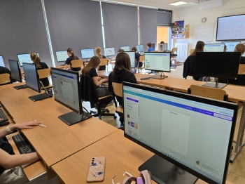 6feb18cf-4f84-4653-beb5-f417c4bf5712