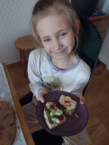 cf01ed53-f2b4-4666-80f0-c4c48e556818