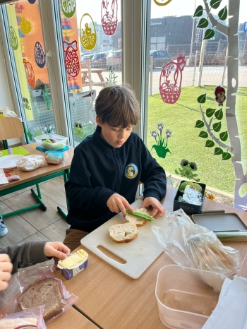 04d7cc29-8735-4de2-8703-53756caafdf6