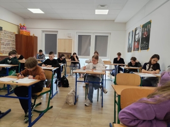 75257978-0af3-4749-ac4d-c900372d8a3c