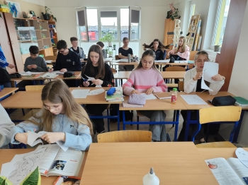 c7b32a38-c711-4f52-9d6a-76f8ba53b784