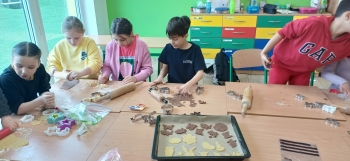 a61f28c8-747f-4b6a-8283-121d52c783af