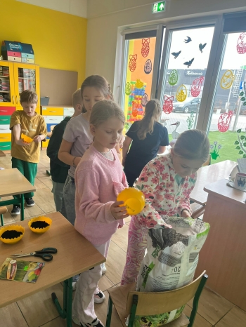 6f5ee168-6fcc-4fac-8bd3-90d20d8ca26a