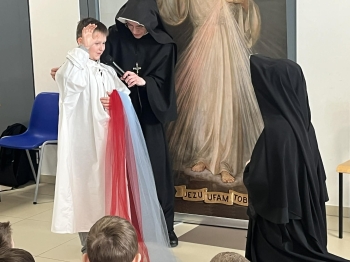 b1c6eb40-519f-42af-a2fe-4ff67e4d2973