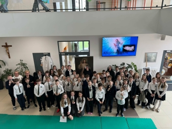 8b187e3c-f5c3-42c5-8b64-edb84330a861