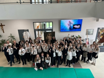 28d5b3fe-bd52-44fa-9e26-0be3e37f3dc0