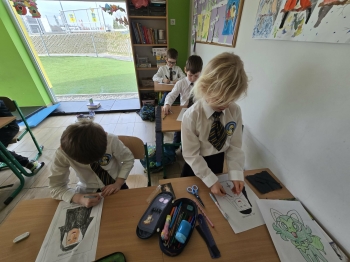 2e852200-727f-46d9-89b9-603c0ea07f4a