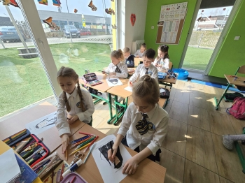 bc6452c9-0101-4a66-b659-96773d60ad95