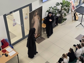 43d6c995-f0f4-464d-808e-ec2021120355