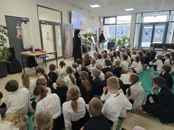 abb83b67-fe7d-44cc-bb7b-fc858a04b80d