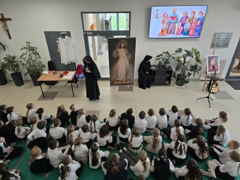 2c78dac4-a4d4-443b-b6e7-f69413ce95a0