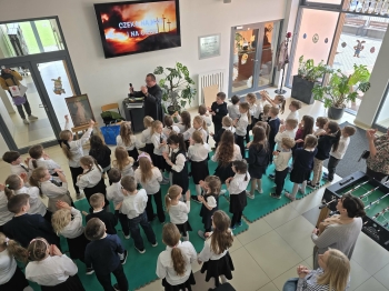 00ec53ac-a7c8-4bda-82da-2593352a65ec