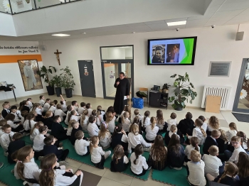 a3afd021-1d81-41ad-ab22-e531b71ee4c5