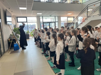 a5e29221-f184-4b73-a744-2a217fe701b1