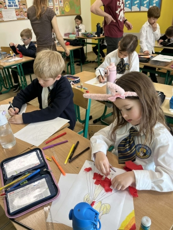 e1b196ab-fdd1-46ed-b62d-a7a657272247