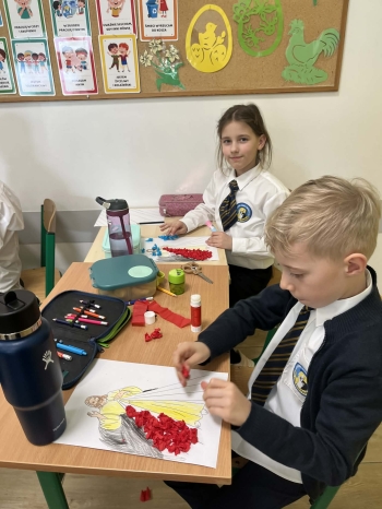 d70e9fd8-c591-42c4-bb14-6a5ae6b1117c