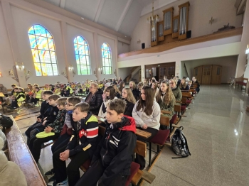 8efa7a52-a4c2-4b26-99b8-be5dd2960292