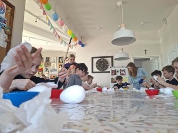 ff24c2fe-19a7-4ebb-9735-9929df9fd2eb